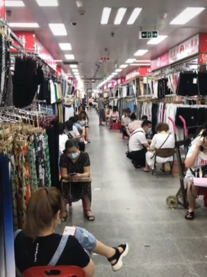 广州服装批发市场停工!年租金100万的档口,只剩下外卖小哥!