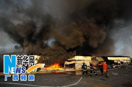 广西梧州一批发市场大火 未造成人员伤亡